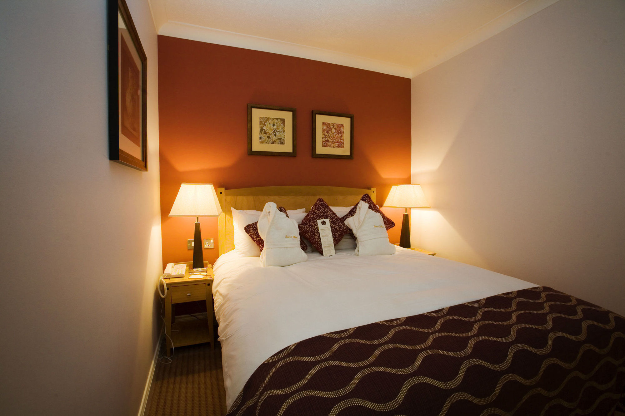 Cisswood House Hotell Horsham Rum bild